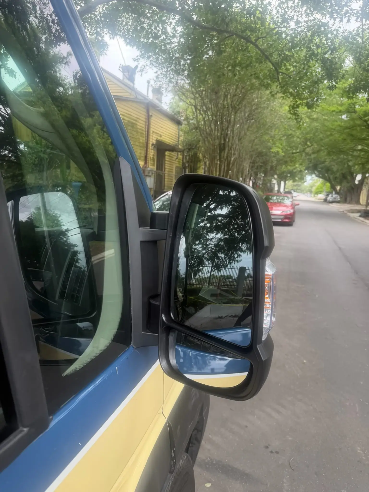 Mobile auto glass and tint workmanship photo 16 by Total Mobile Install in New Orleans